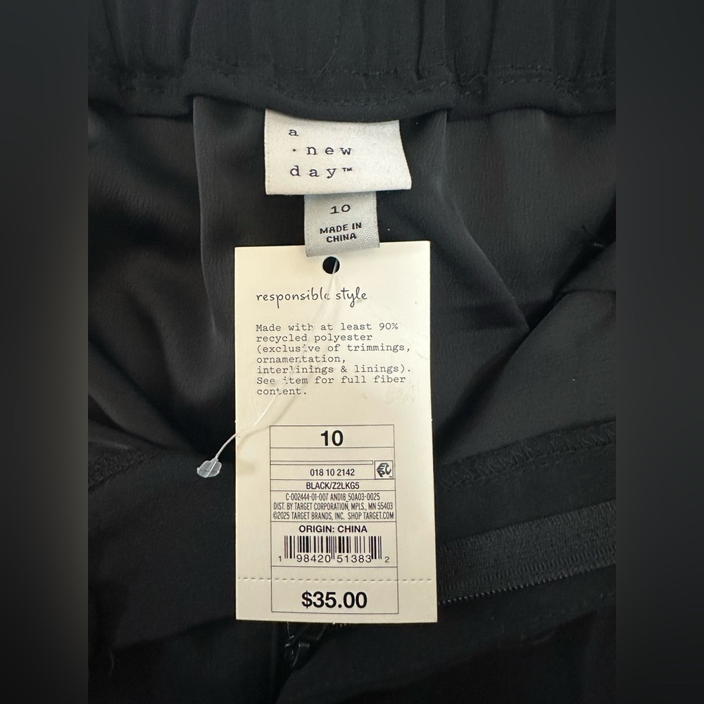 A New Day Elegant Black Apparel - Picture 9 of 14